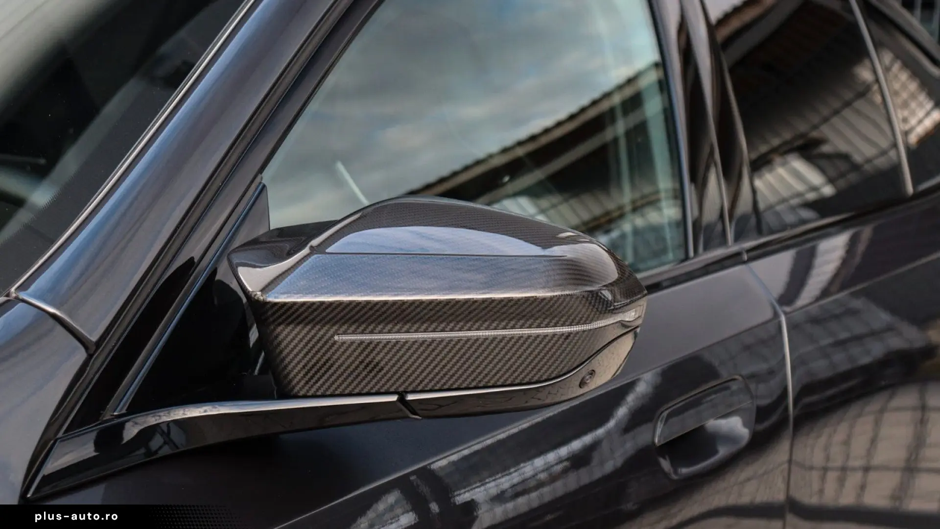 M5 Sedan  Carbon Pack  Comfort Pack  B&W  HUD