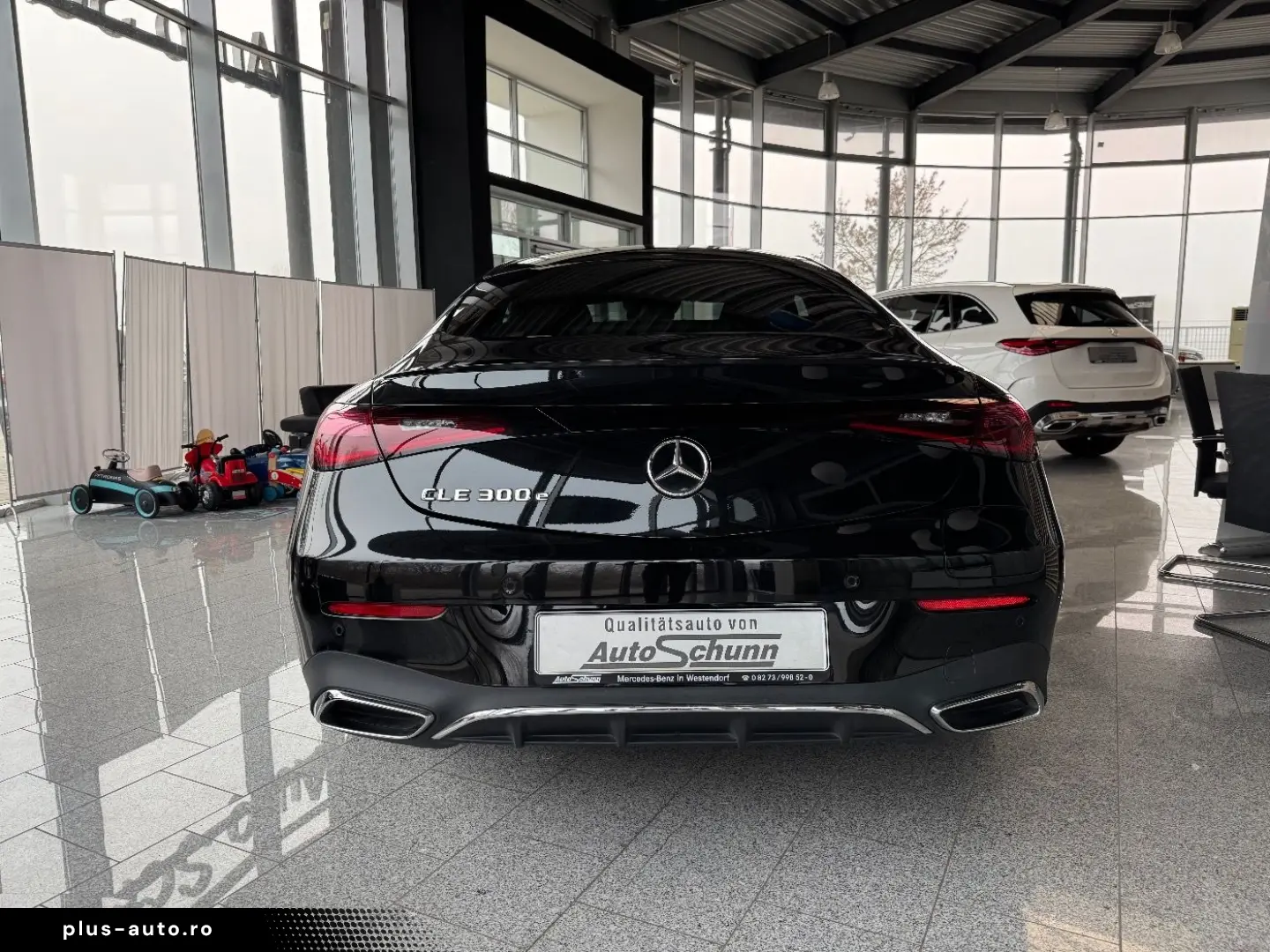 CLE 300e AMG Burmester Digital Light Pano 360