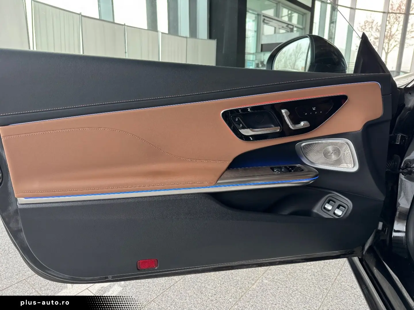 CLE 300e AMG Burmester Digital Light Pano 360