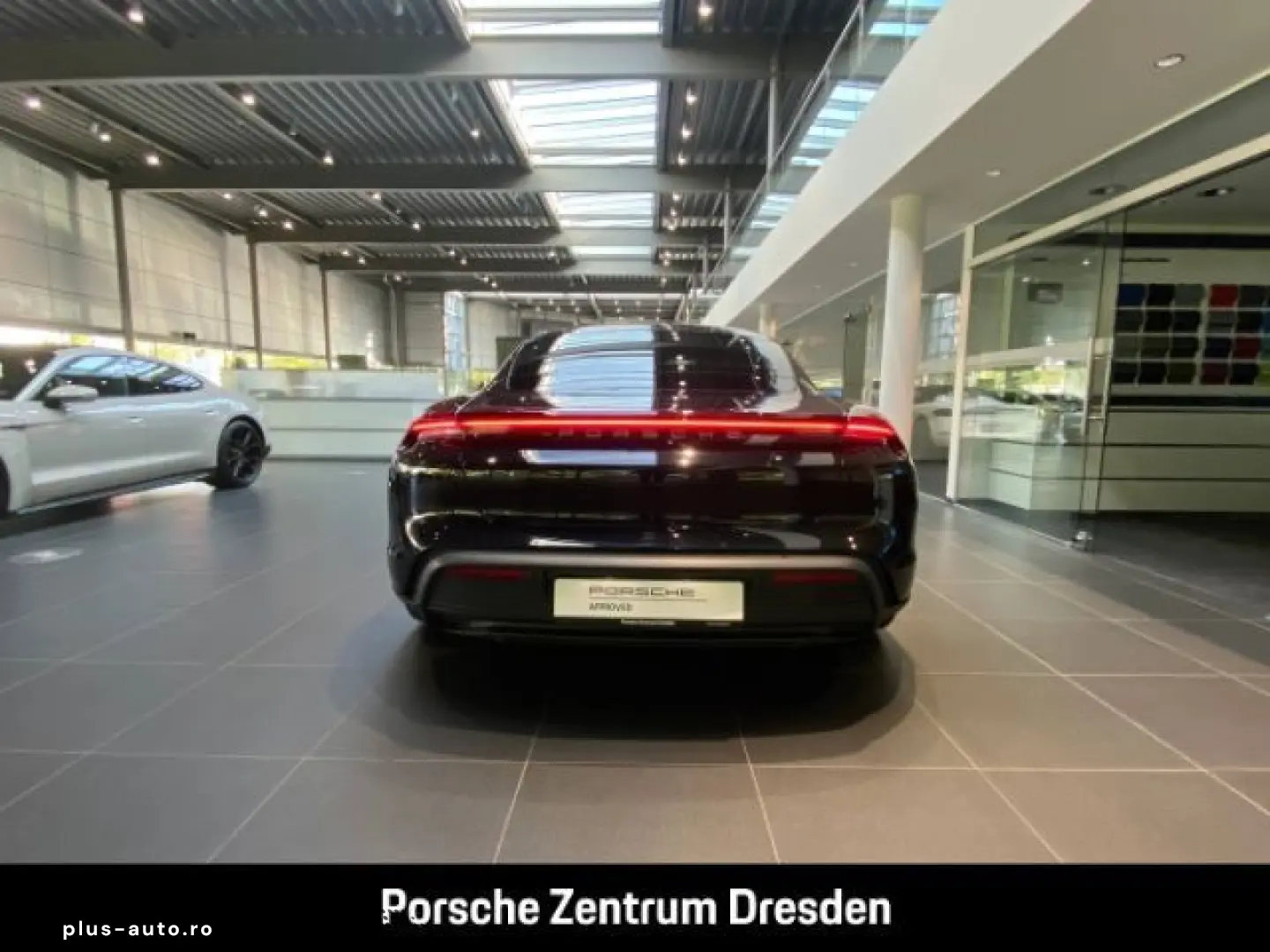 Taycan 4S Head-Up Pano. Bose Chrono Sitzbel Perf