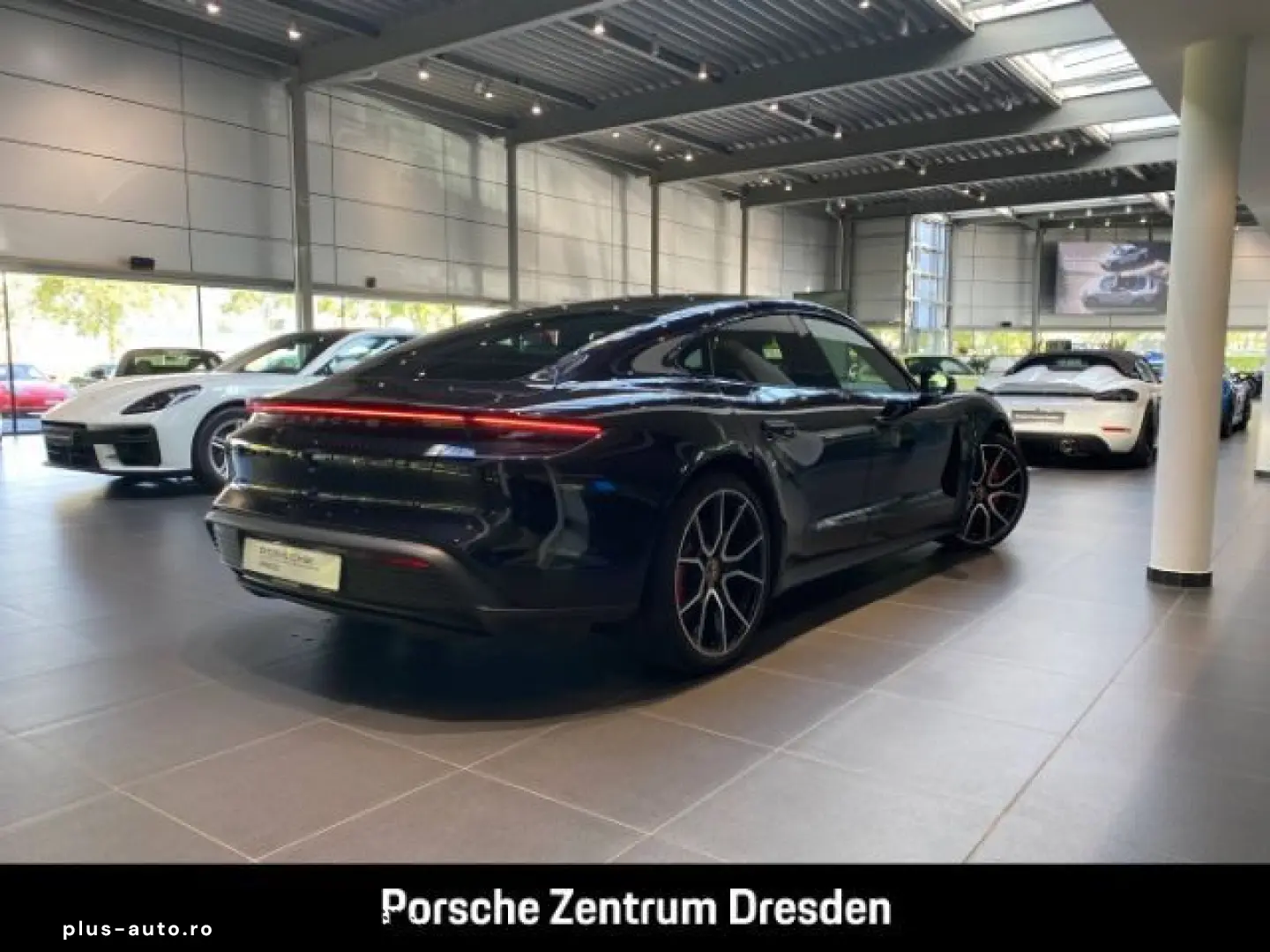 Taycan 4S Head-Up Pano. Bose Chrono Sitzbel Perf