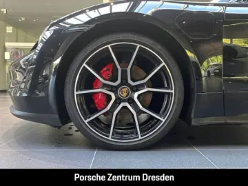 Taycan 4S Head-Up Pano. Bose Chrono Sitzbel Perf