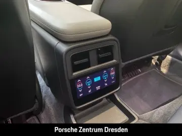 Taycan 4S Head-Up Pano. Bose Chrono Sitzbel Perf