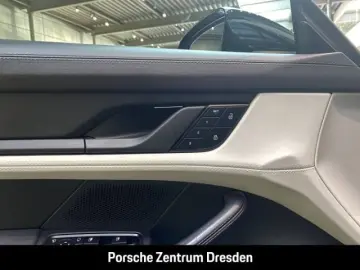 Taycan 4S Head-Up Pano. Bose Chrono Sitzbel Perf