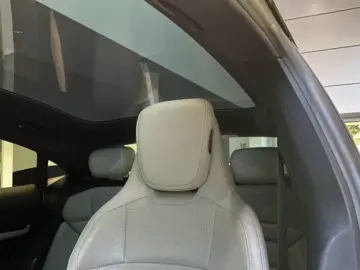 Taycan 4S Head-Up Pano. Bose Chrono Sitzbel Perf