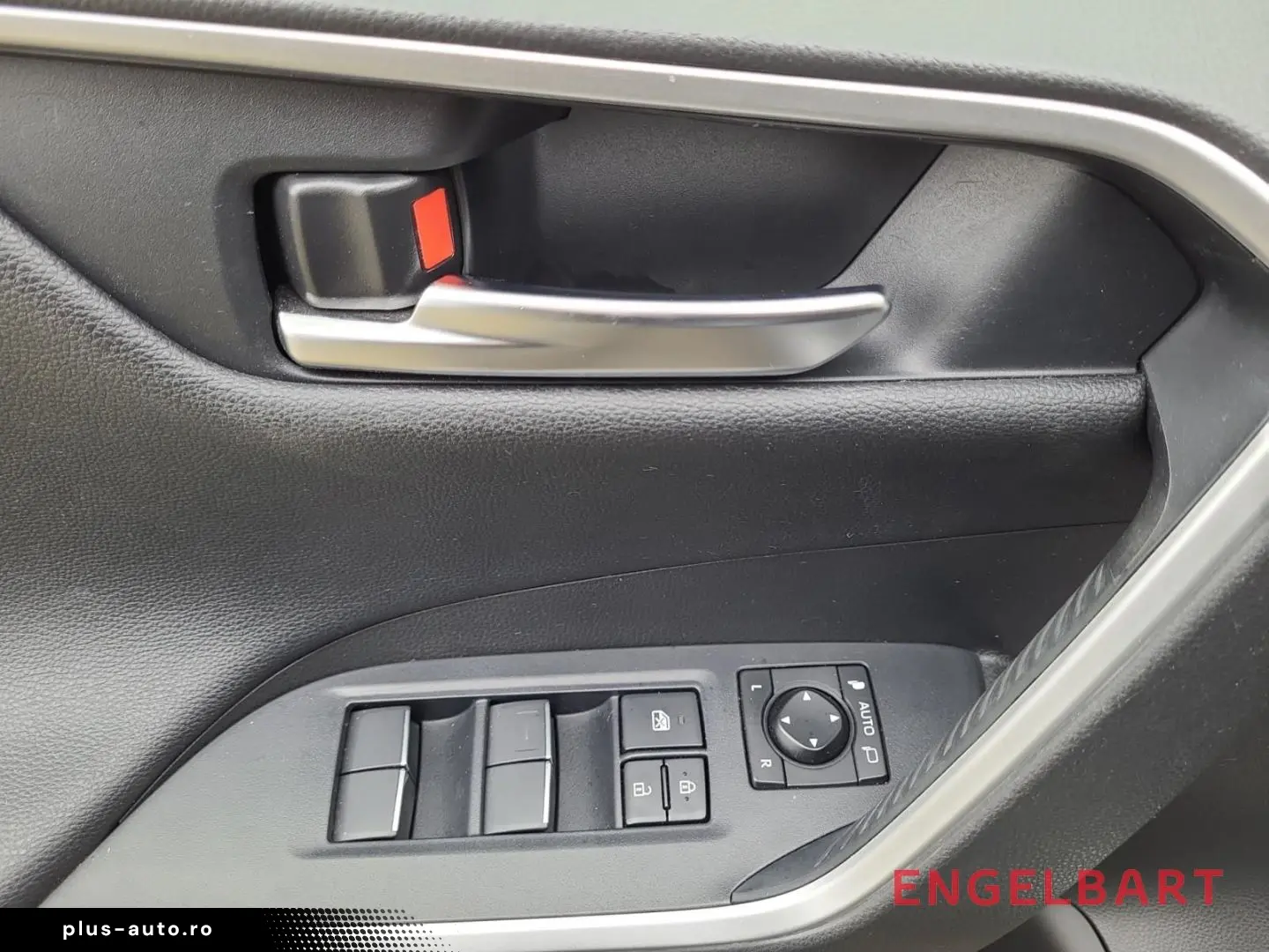 RAV 4 Hybrid 4x4 Team 2.5 VVT-i El BLISS ACC KEYLESS CAMERA