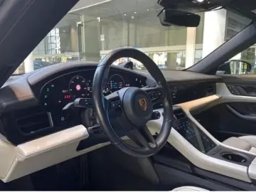 Taycan 4S Head-Up Pano. Bose Chrono Sitzbel Perf