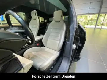 Taycan 4S Head-Up Pano. Bose Chrono Sitzbel Perf