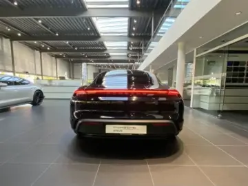 Taycan 4S Head-Up Pano. Bose Chrono Sitzbel Perf