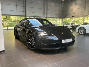 Taycan 4S Head-Up Pano. Bose Chrono Sitzbel Perf