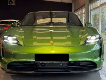 Taycan Plus INNO NACHTSICHT PANO MATRIX VOLL 360