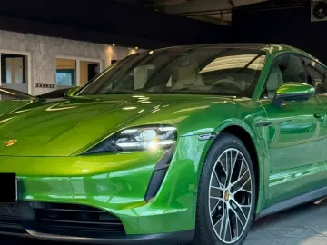 Taycan Plus INNO NACHTSICHT PANO MATRIX VOLL 360