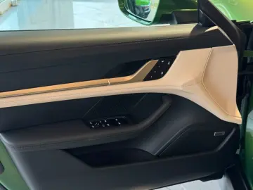 Taycan Plus INNO NACHTSICHT PANO MATRIX VOLL 360