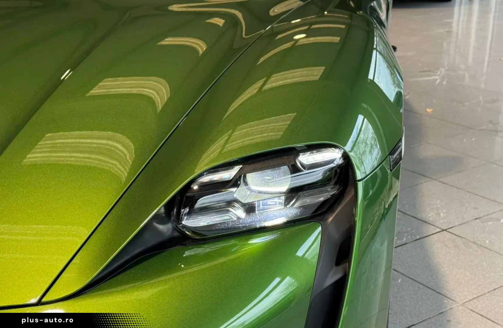 Taycan Plus INNO NACHTSICHT PANO MATRIX VOLL 360