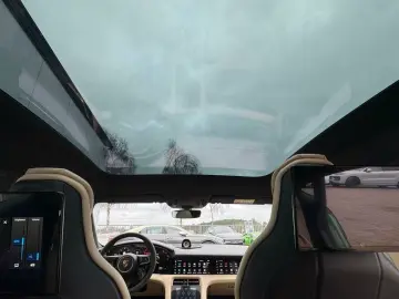 Taycan Plus INNO NACHTSICHT PANO MATRIX VOLL 360