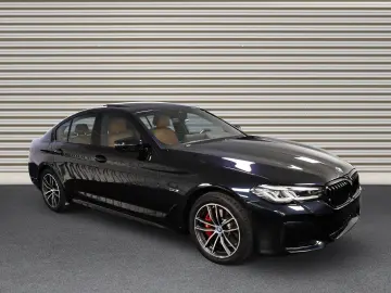 530e M Sport Glasdach Leder Komfortsitze vorn