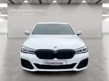 530e Limousine M Sport LiveCockpitProf Kamera