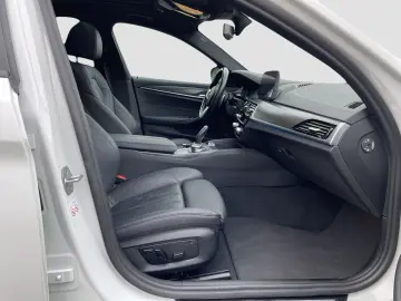 530e Limousine M Sport LiveCockpitProf Kamera