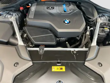 530e xDrive Limousine M Sport AHK Head-Up Laser