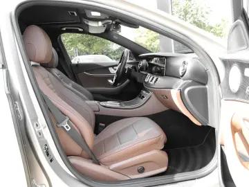 E 300 de 4M AMG Night Kamera Multibeam Burmester