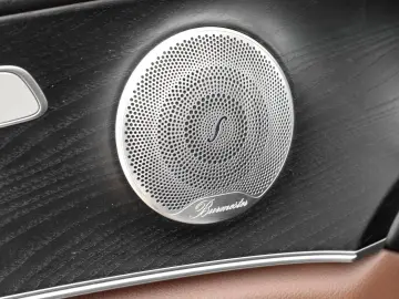 E 300 de 4M AMG Night Kamera Multibeam Burmester