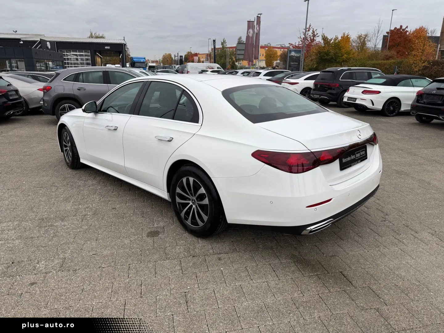 E 200 Avantgarde Advan  AHK Digital DISTR 360