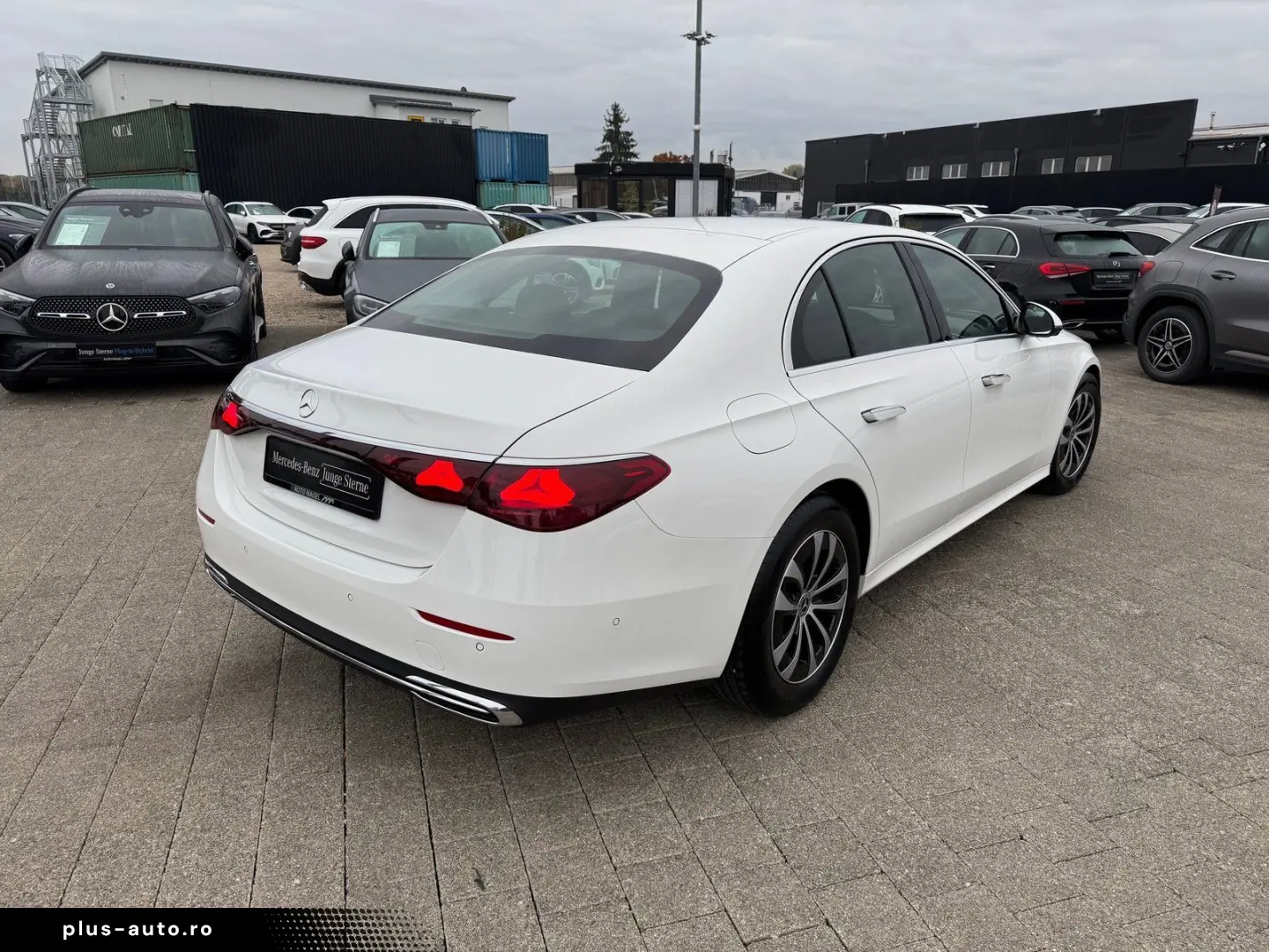 E 200 Avantgarde Advan  AHK Digital DISTR 360