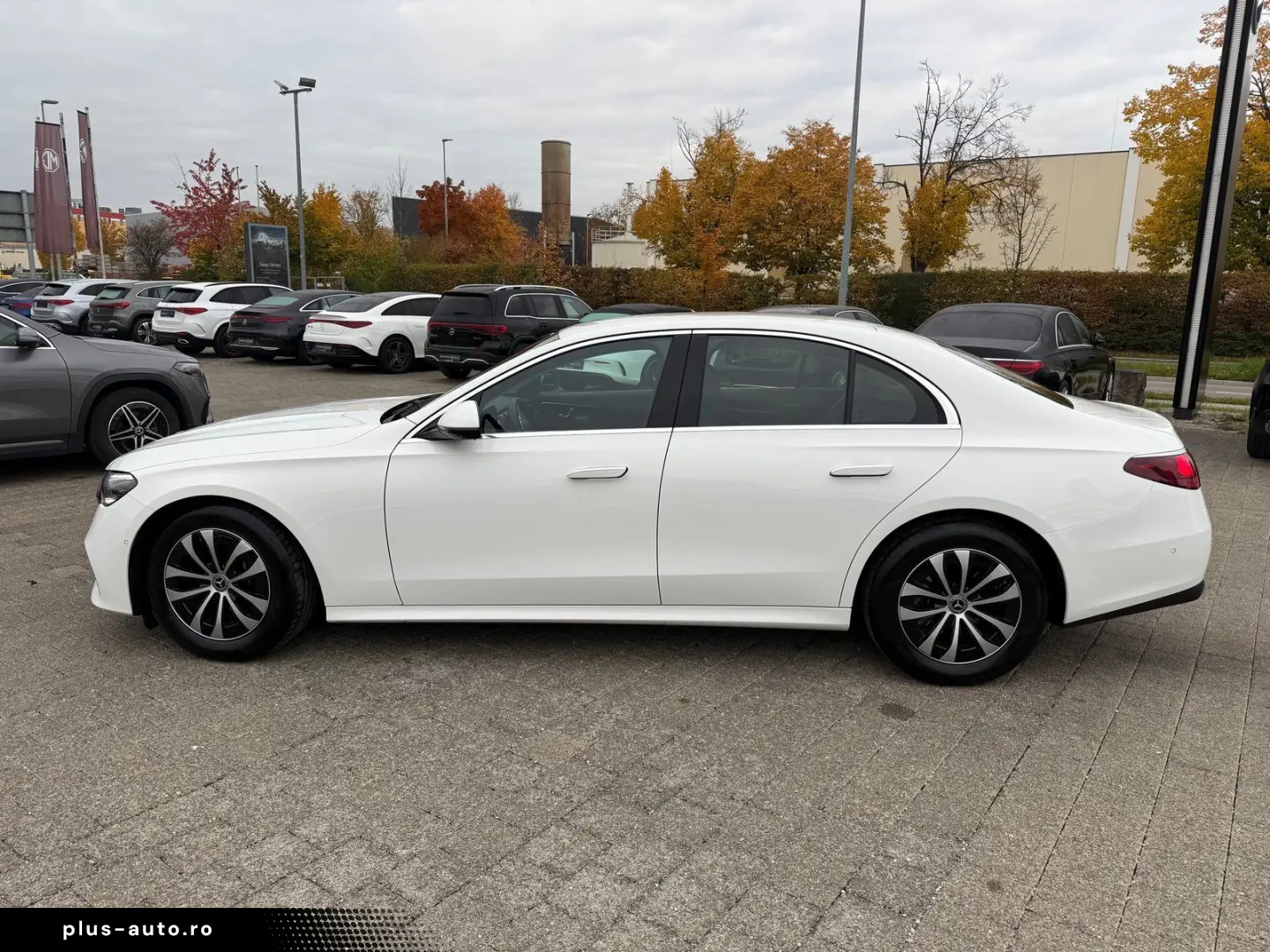 E 200 Avantgarde Advan  AHK Digital DISTR 360