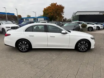 E 200 Avantgarde Advan  AHK Digital DISTR 360