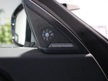 M240i xDrive (G42)  A-LED LHZ Harman Kardon HUD