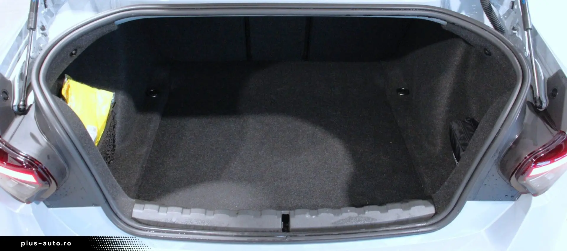 M240i xDrive (G42)  A-LED LHZ Harman Kardon HUD