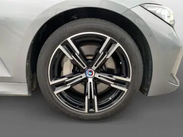 330i Aut. M Sport adap. LED DrivAssist RFK HiFi