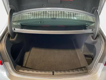 330i Aut. M Sport adap. LED DrivAssist RFK HiFi