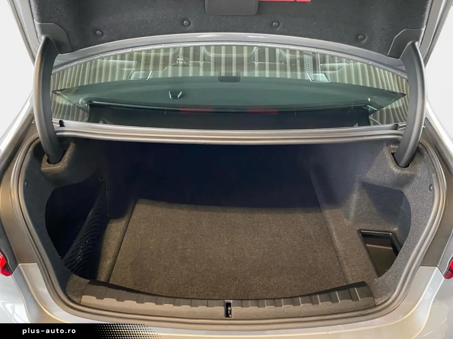 330i Aut. M Sport adap. LED DrivAssist RFK HiFi