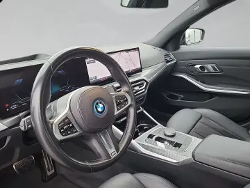 330e Limousine M SPORT LED ACC ParkAss Glasdach