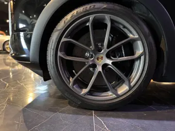 Porsche Cayenne Turbo Coupe GT E-Hybrid