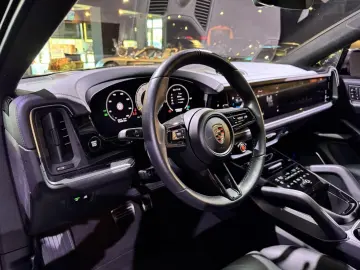 Porsche Cayenne Turbo Coupe GT E-Hybrid