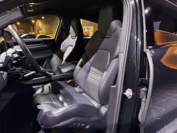 Porsche Cayenne Turbo Coupe GT E-Hybrid