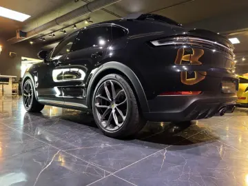 Porsche Cayenne Turbo Coupe GT E-Hybrid