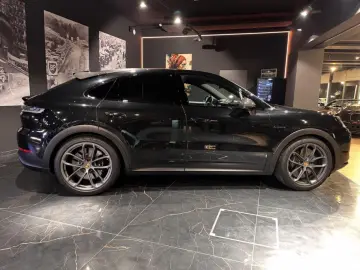 Porsche Cayenne Turbo Coupe GT E-Hybrid