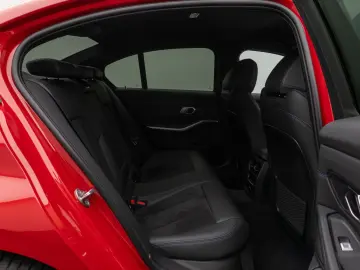 330e M Sport HUD DAB PDC Geschwindigkeitsreg