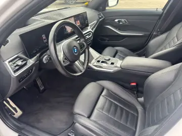 330e Limousine M Sportpaket LED GRA H&K  Parkass