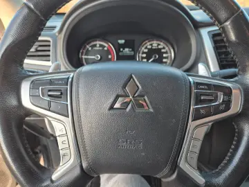 L200 Top Doppelkabine 4WD AT Hard Top