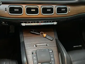 GLS 400 d 4MATIC AMG head-UP 360cam Navi SD