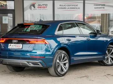 AUDI Q8 50 MHEV Sport quattro