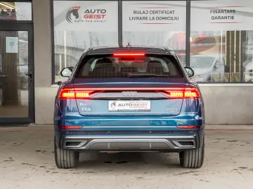 AUDI Q8 50 MHEV Sport quattro