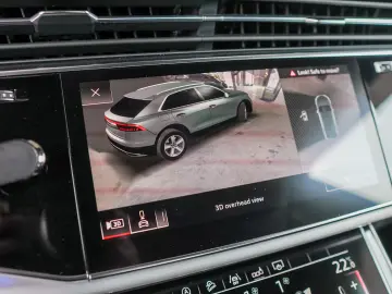 AUDI Q8 50 MHEV Sport quattro