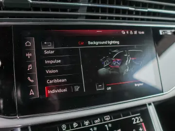 AUDI Q8 50 MHEV Sport quattro