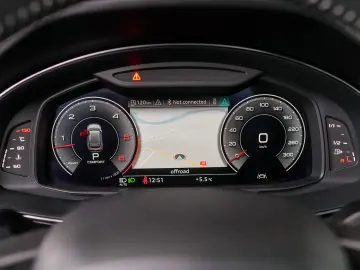 AUDI Q8 50 MHEV Sport quattro