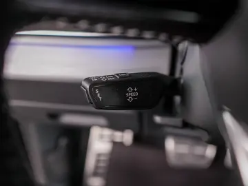 AUDI Q8 50 MHEV Sport quattro